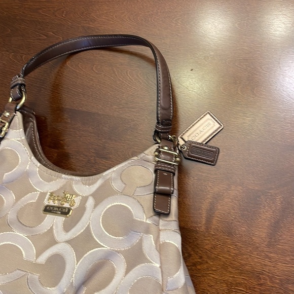 Coach Madison OP Art Maggie Handbag. Gold and Tan - Picture 11 of 16